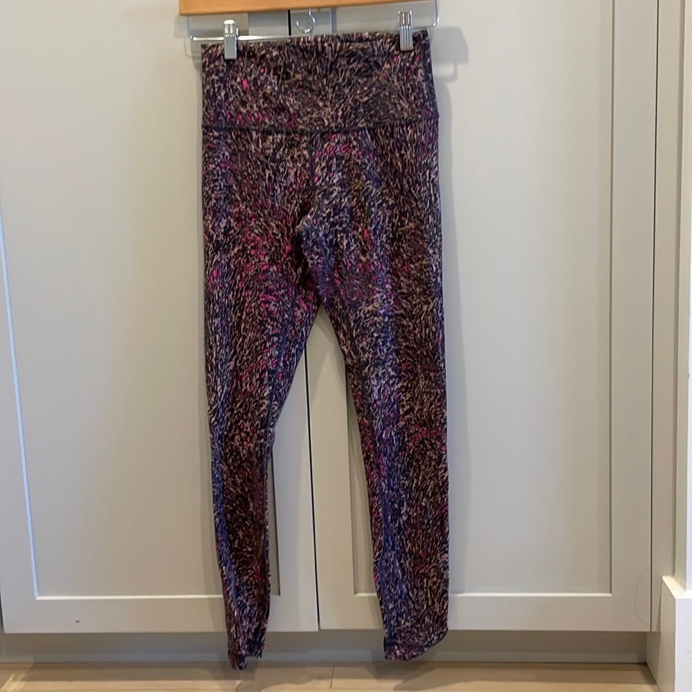 Lululemon wonder Under crop 26” size 8